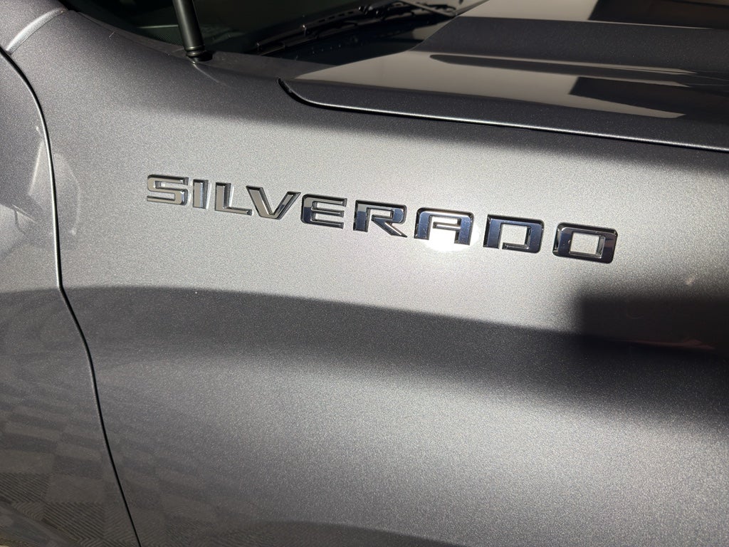 2021 Chevrolet Silverado Custom