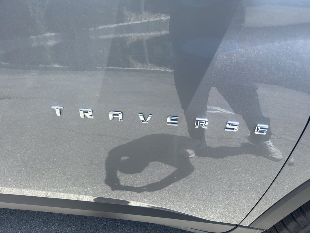 2021 Chevrolet Traverse LT Cloth