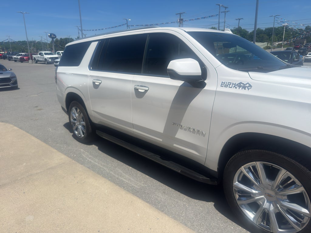 2023 Chevrolet Suburban High Country