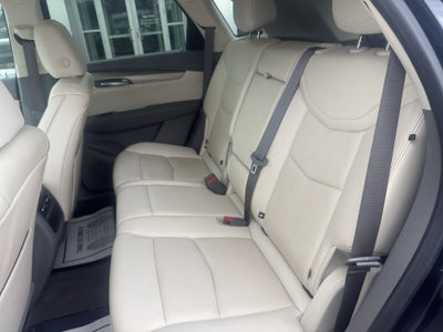 2022 Cadillac XT5 FWD Premium Luxury