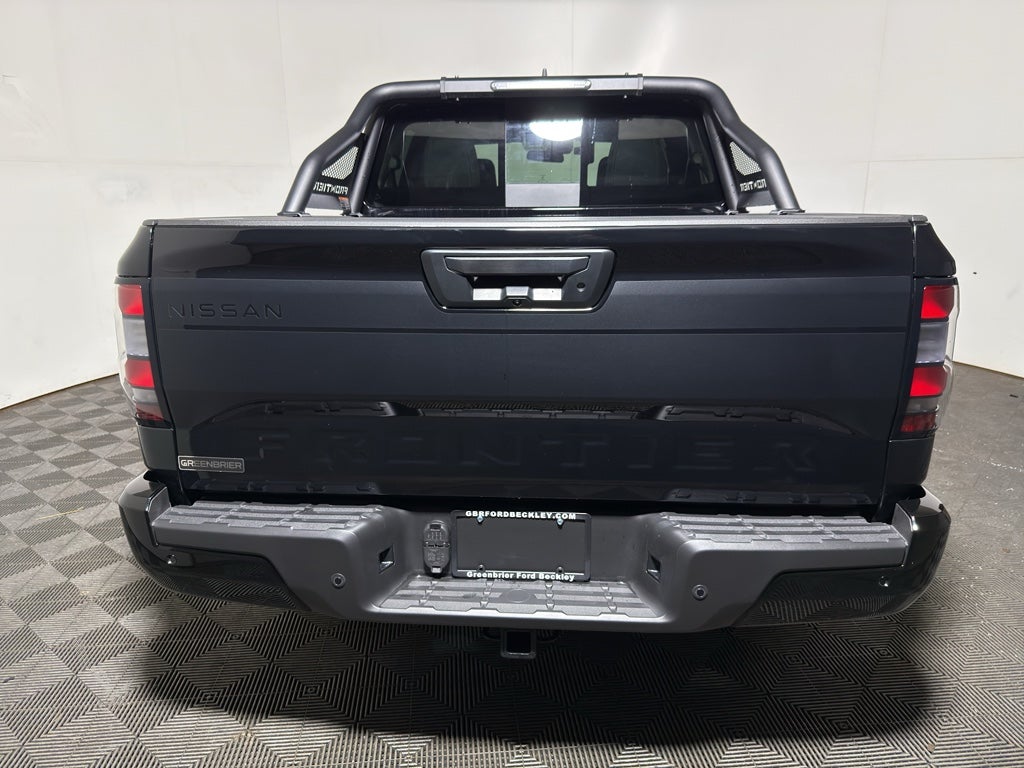 2024 Nissan Frontier SV