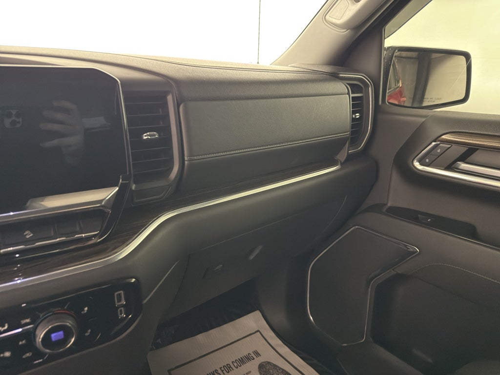 2023 Chevrolet Silverado RST