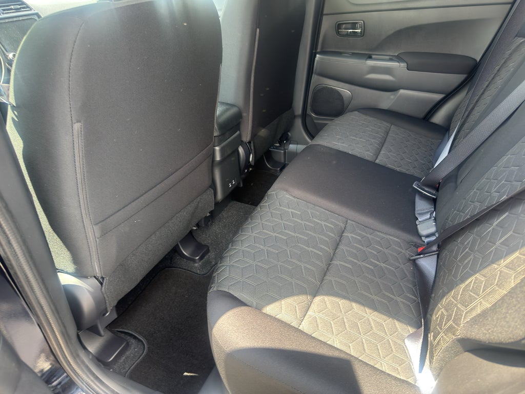 2026 Mitsubishi Outlander Sport LE