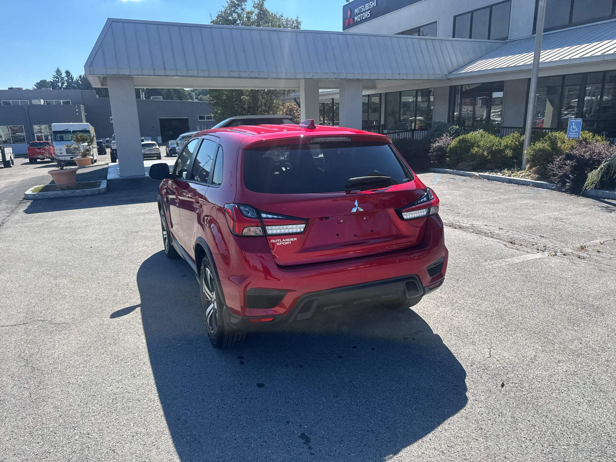 2027 Mitsubishi Outlander Sport ES