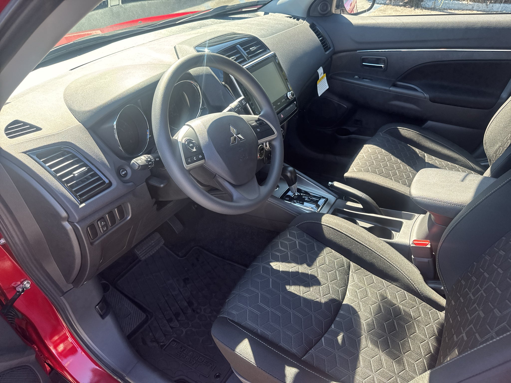 2027 Mitsubishi Outlander Sport ES