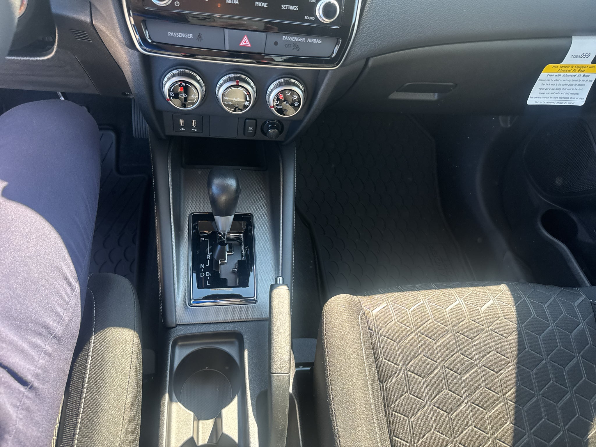 2027 Mitsubishi Outlander Sport ES
