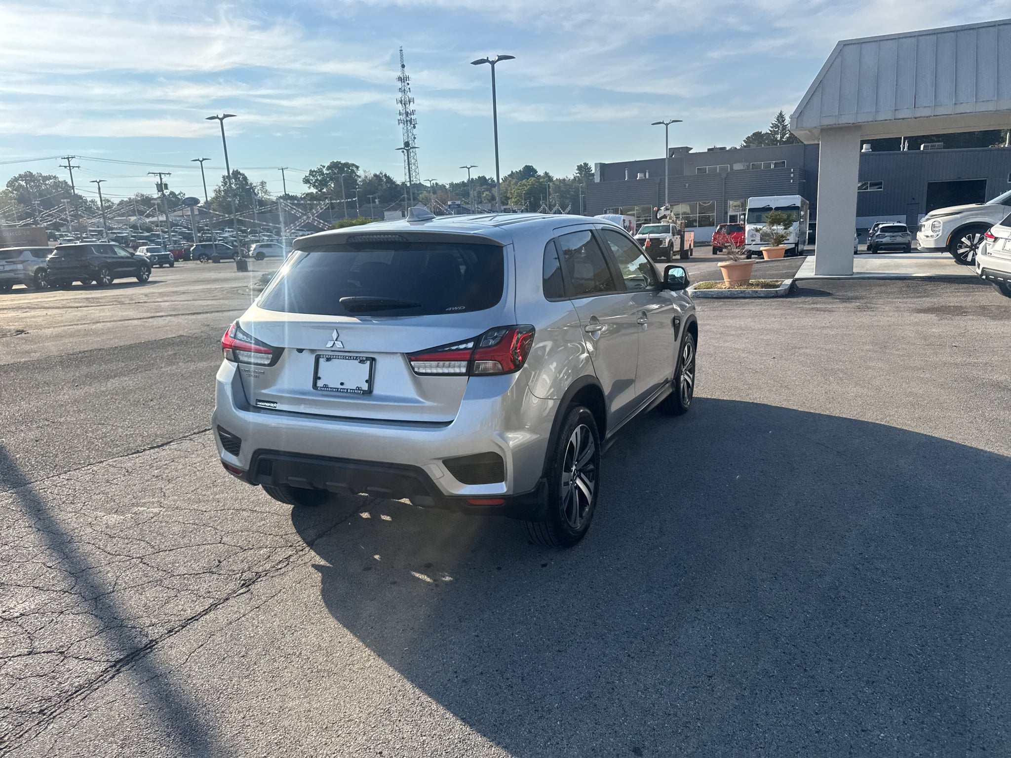 2027 Mitsubishi Outlander Sport ES