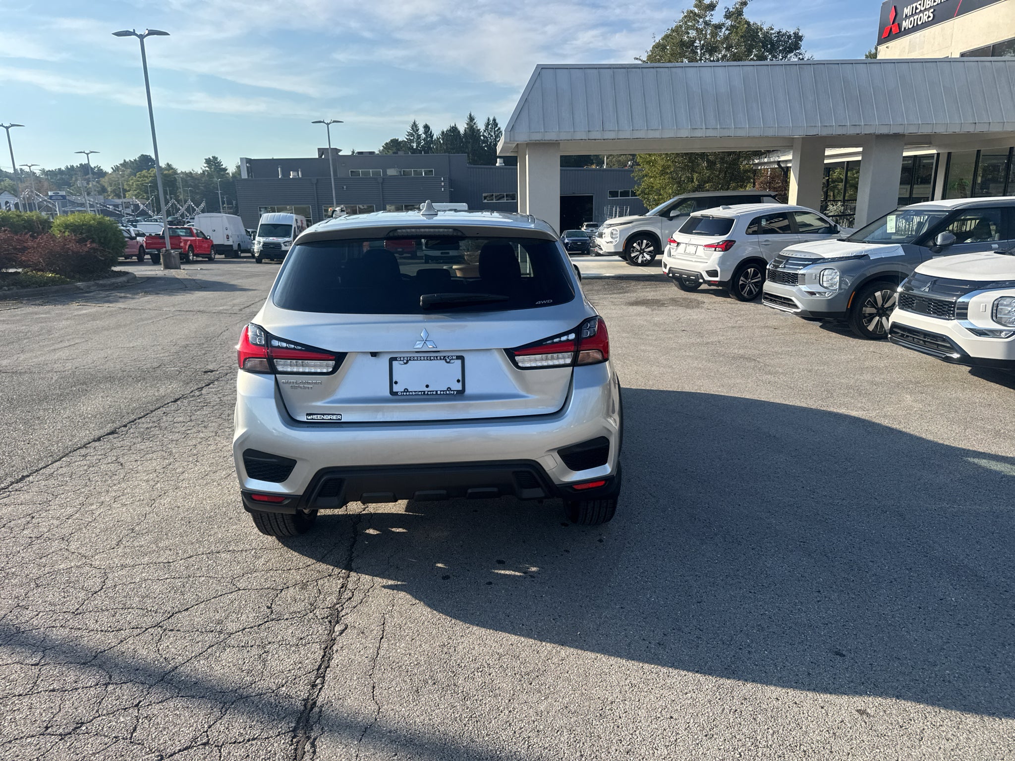2027 Mitsubishi Outlander Sport ES