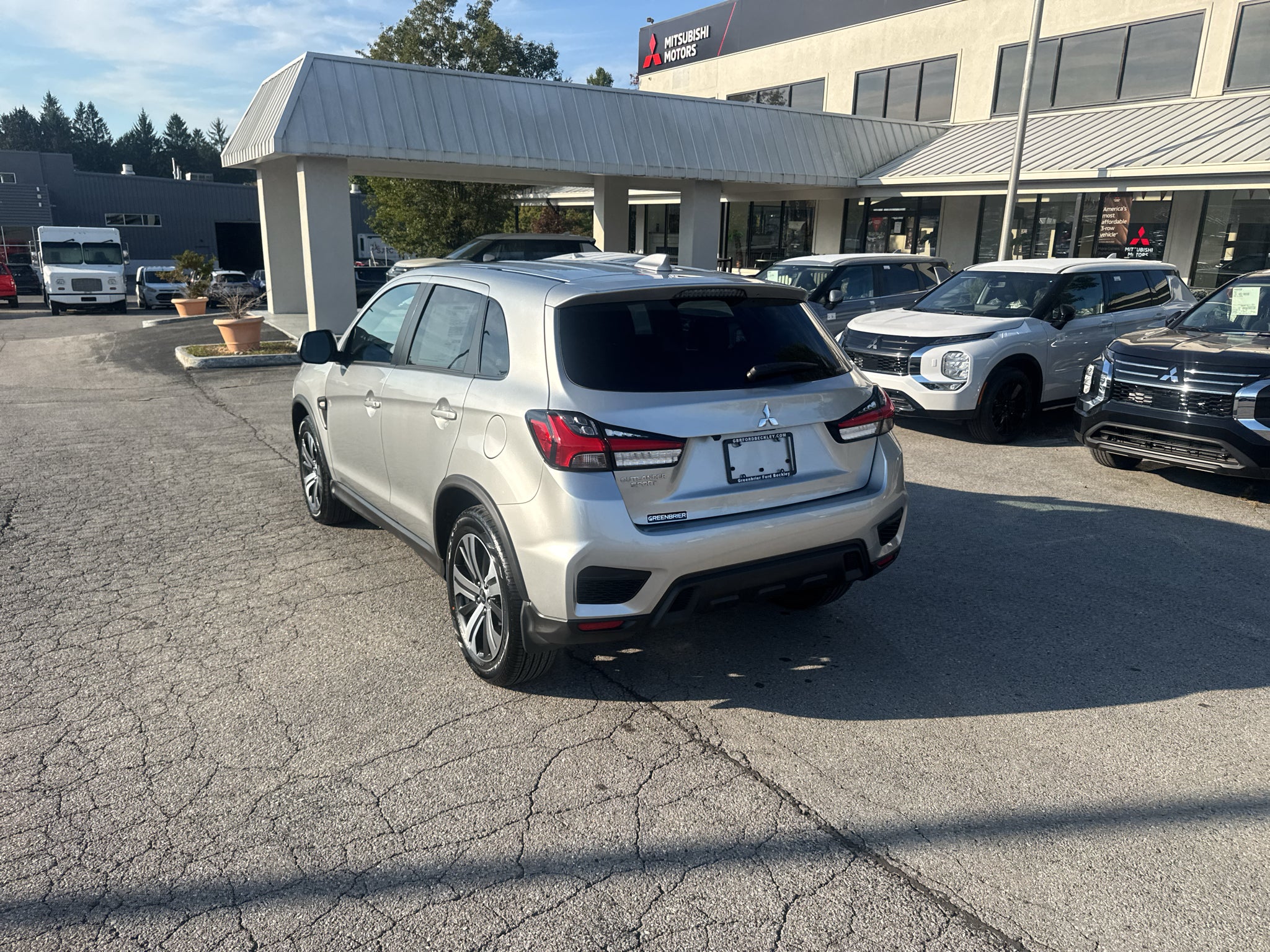2027 Mitsubishi Outlander Sport ES