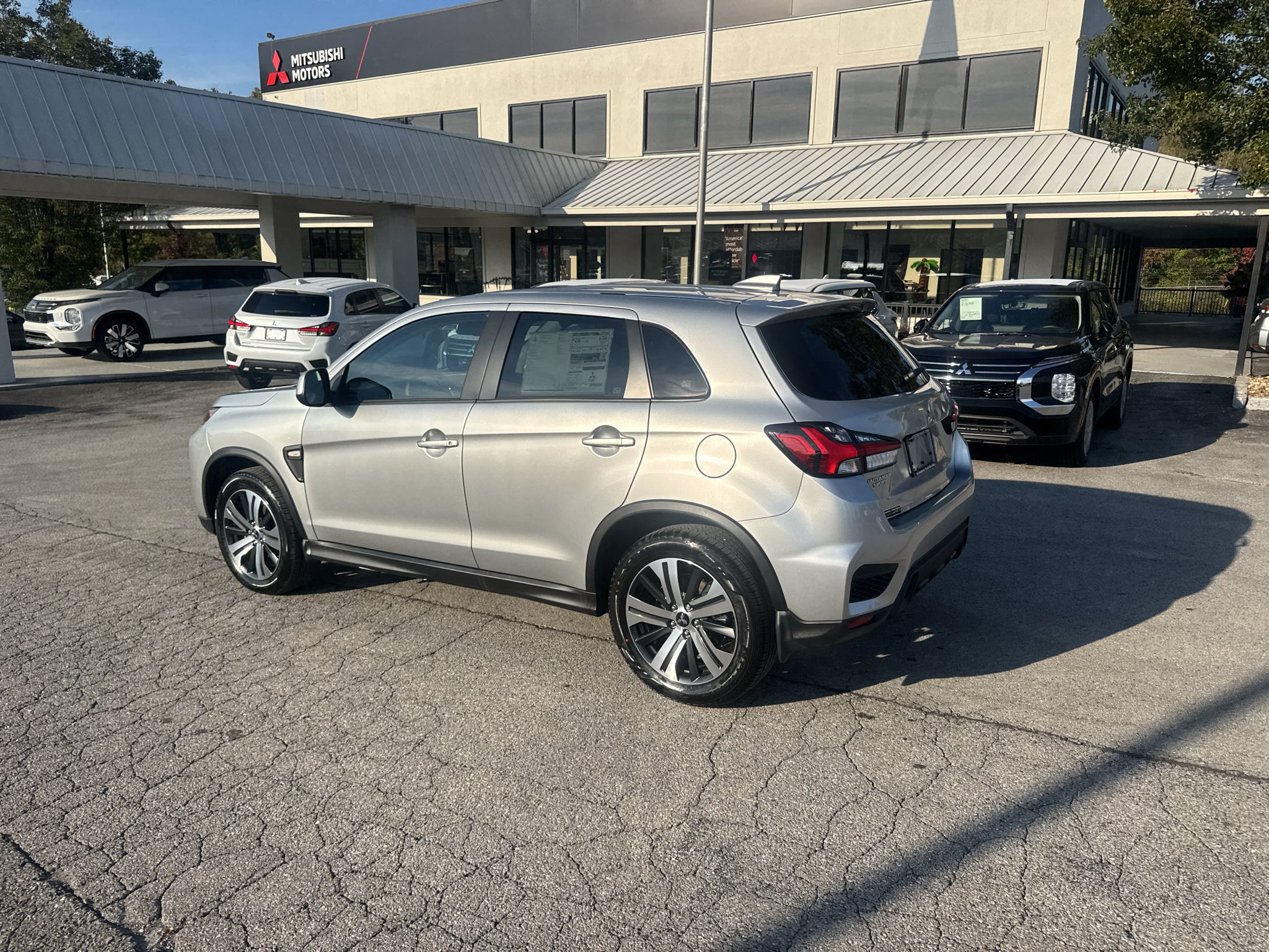2027 Mitsubishi Outlander Sport ES