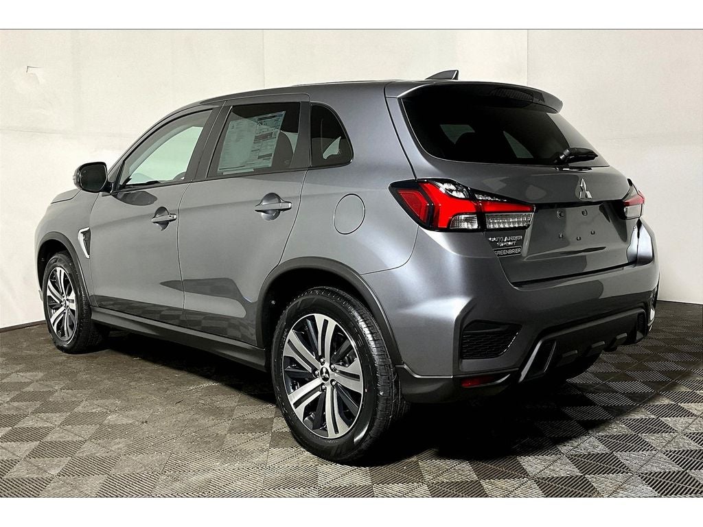 2025 Mitsubishi Outlander Sport SE