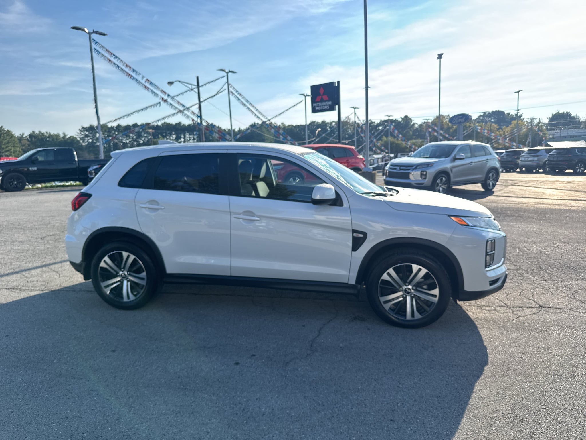 2027 Mitsubishi Outlander Sport ES