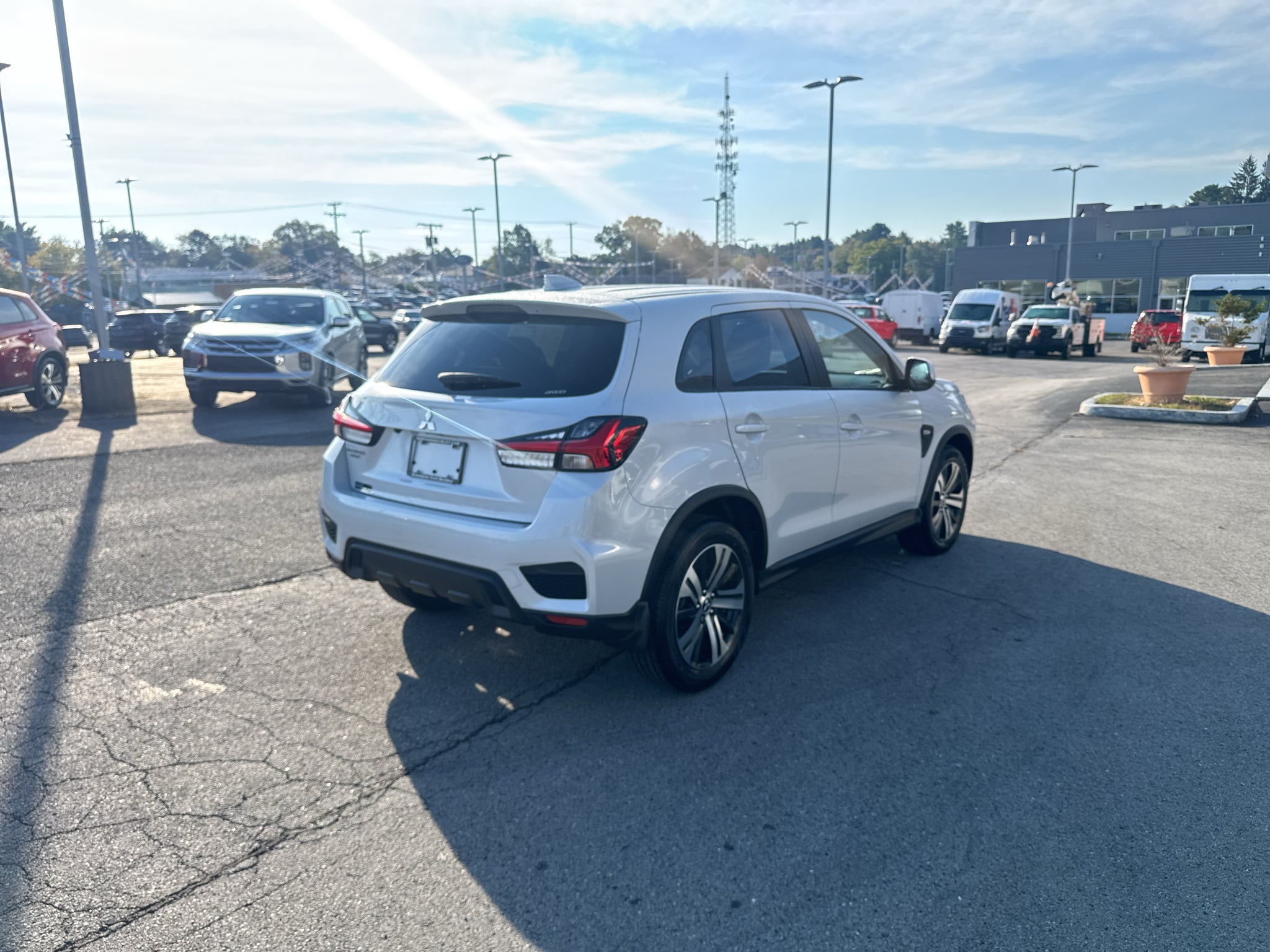 2027 Mitsubishi Outlander Sport ES