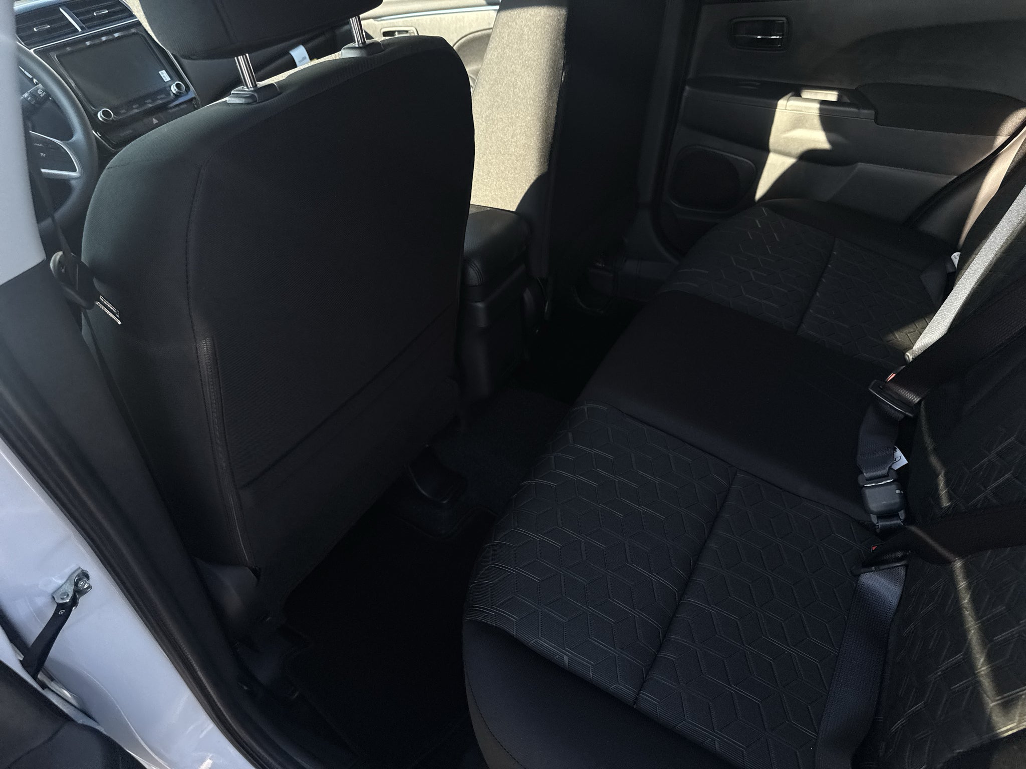 2027 Mitsubishi Outlander Sport ES