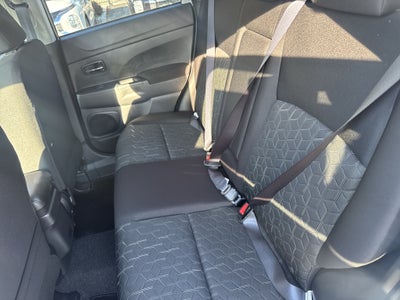 2027 Mitsubishi Outlander Sport ES