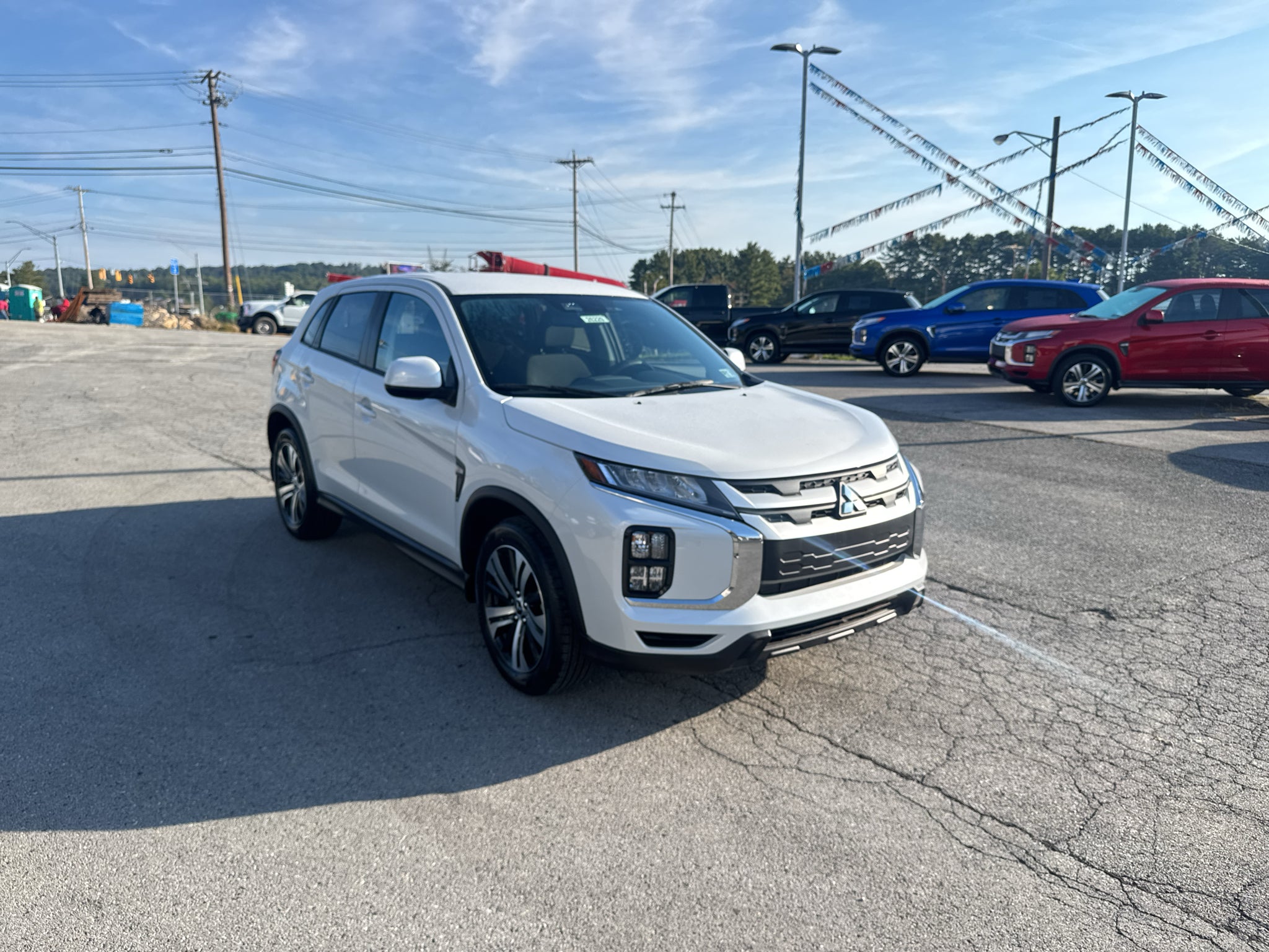 2027 Mitsubishi Outlander Sport ES