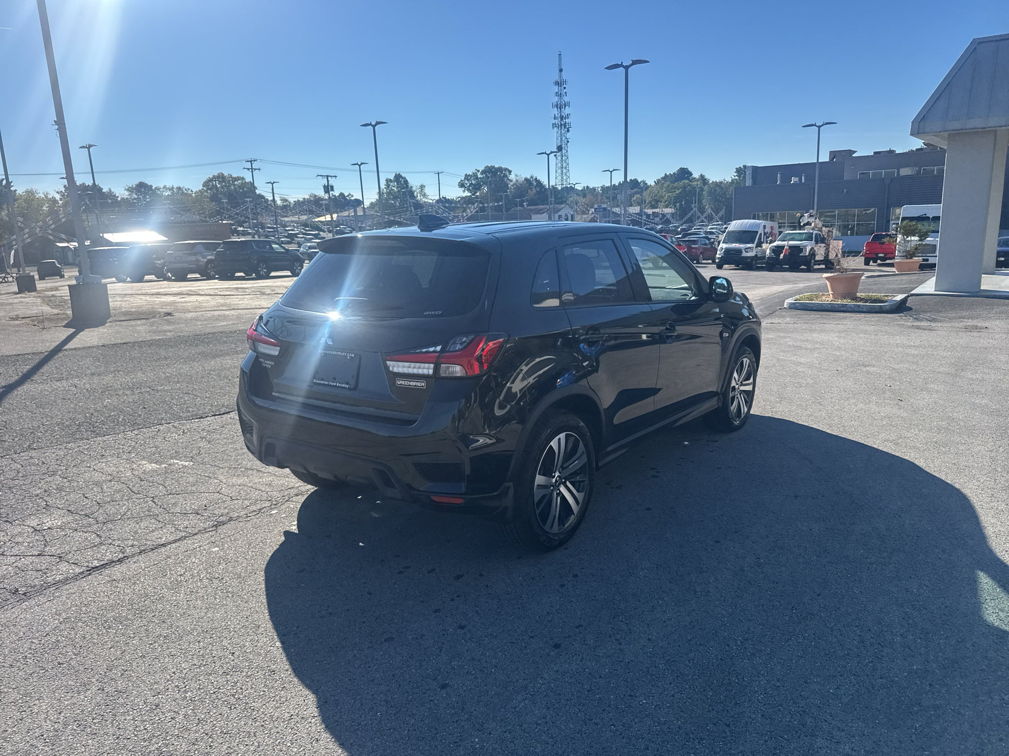 2027 Mitsubishi Outlander Sport ES