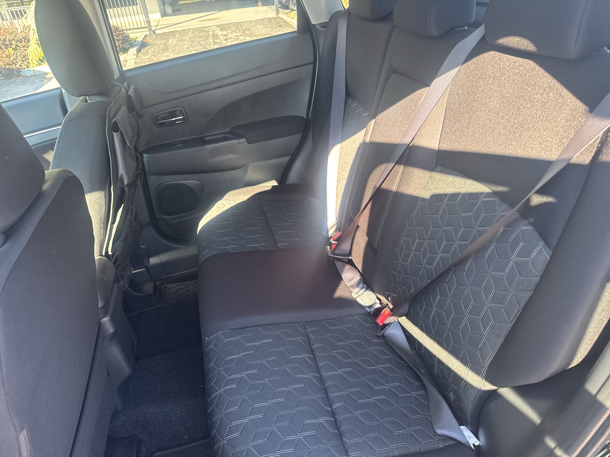 2027 Mitsubishi Outlander Sport ES