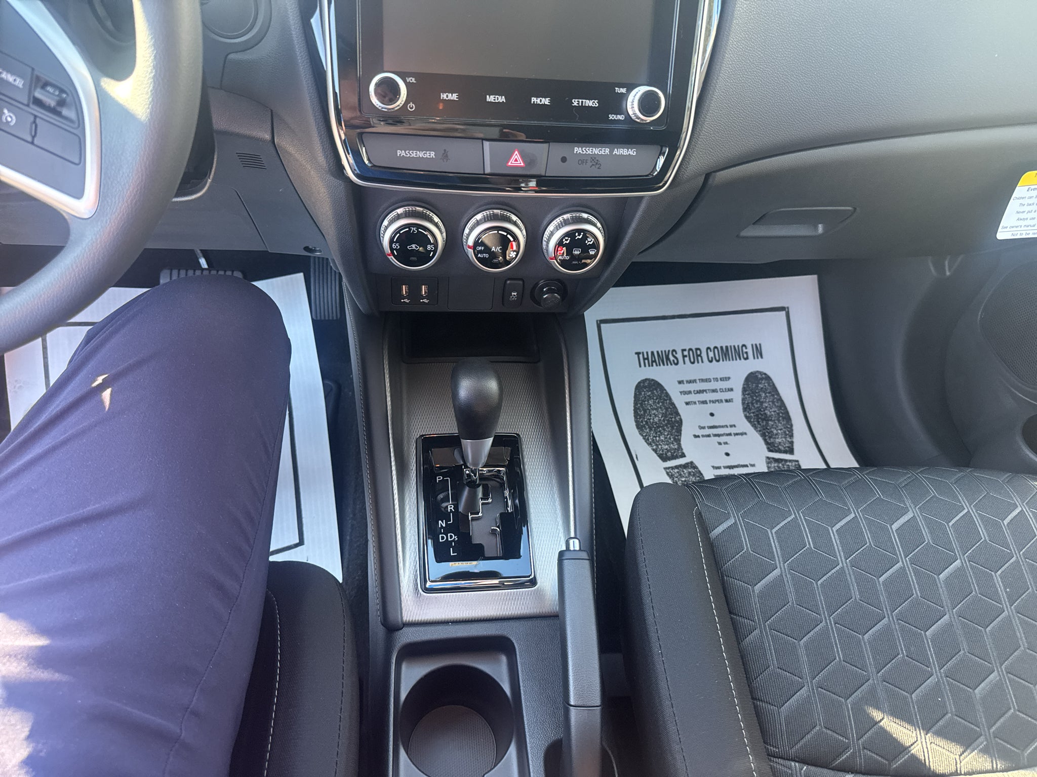2027 Mitsubishi Outlander Sport ES