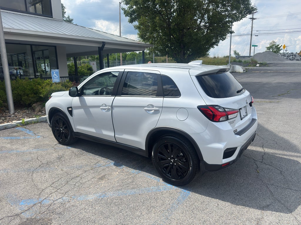 2026 Mitsubishi Outlander Sport LE
