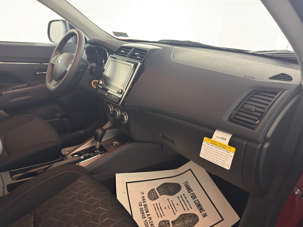 2026 Mitsubishi Outlander Sport ES