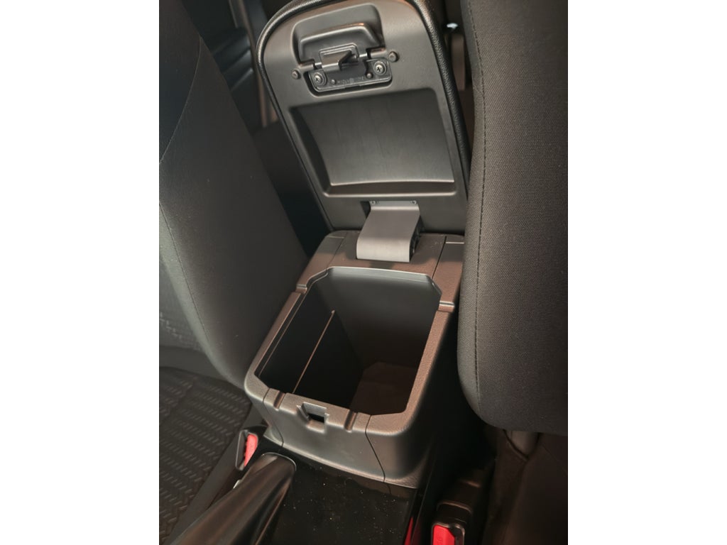 2026 Mitsubishi Eclipse Cross LE