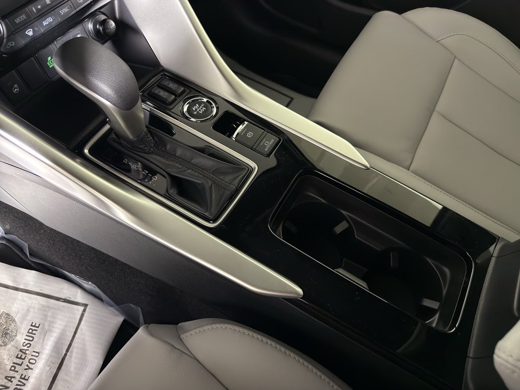 2026 Mitsubishi Eclipse Cross SEL