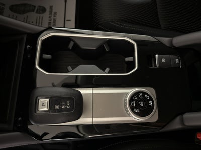 2025 Mitsubishi Outlander ES