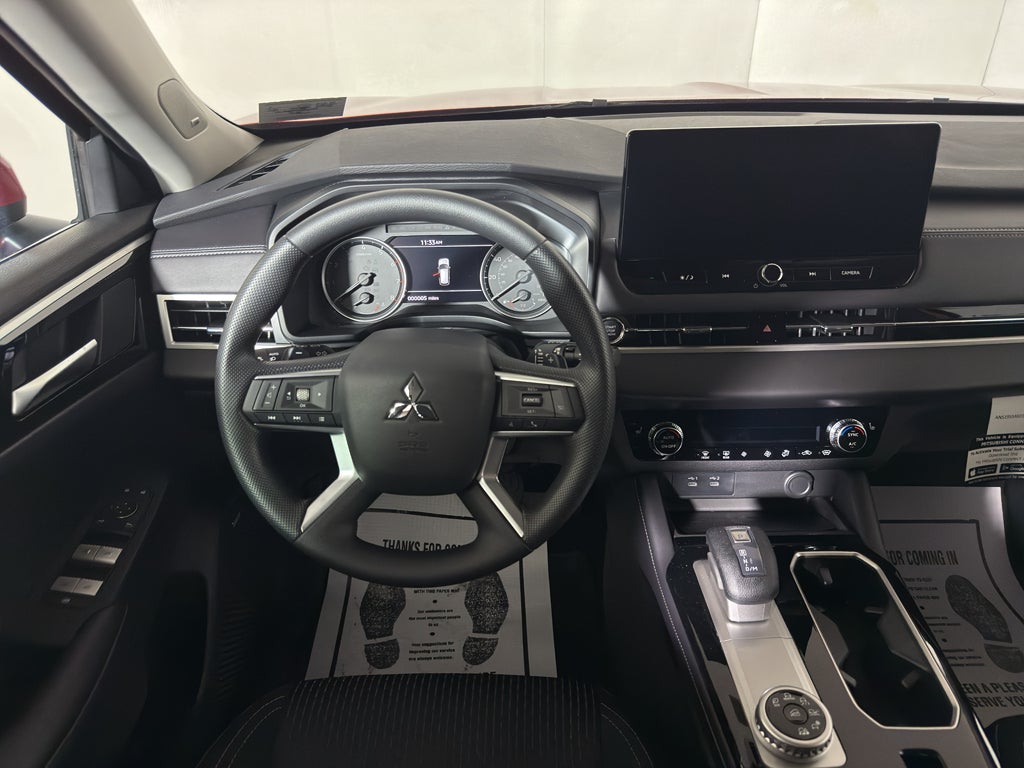 2025 Mitsubishi Outlander ES