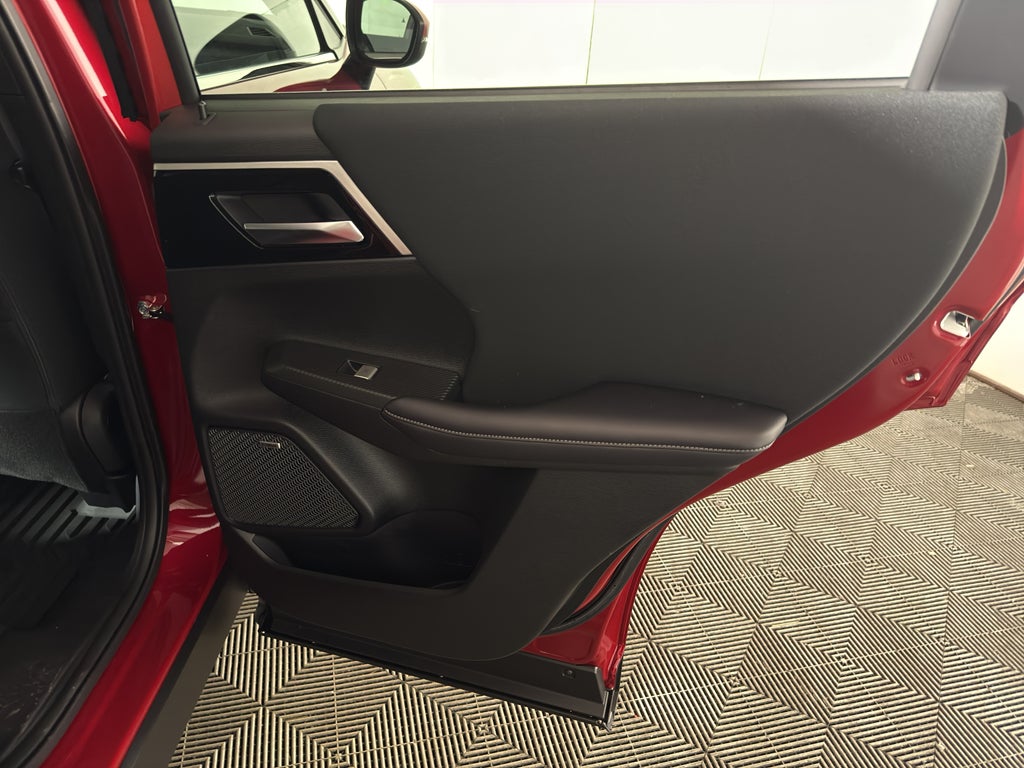 2025 Mitsubishi Outlander ES