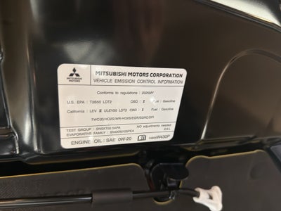 2025 Mitsubishi Outlander ES