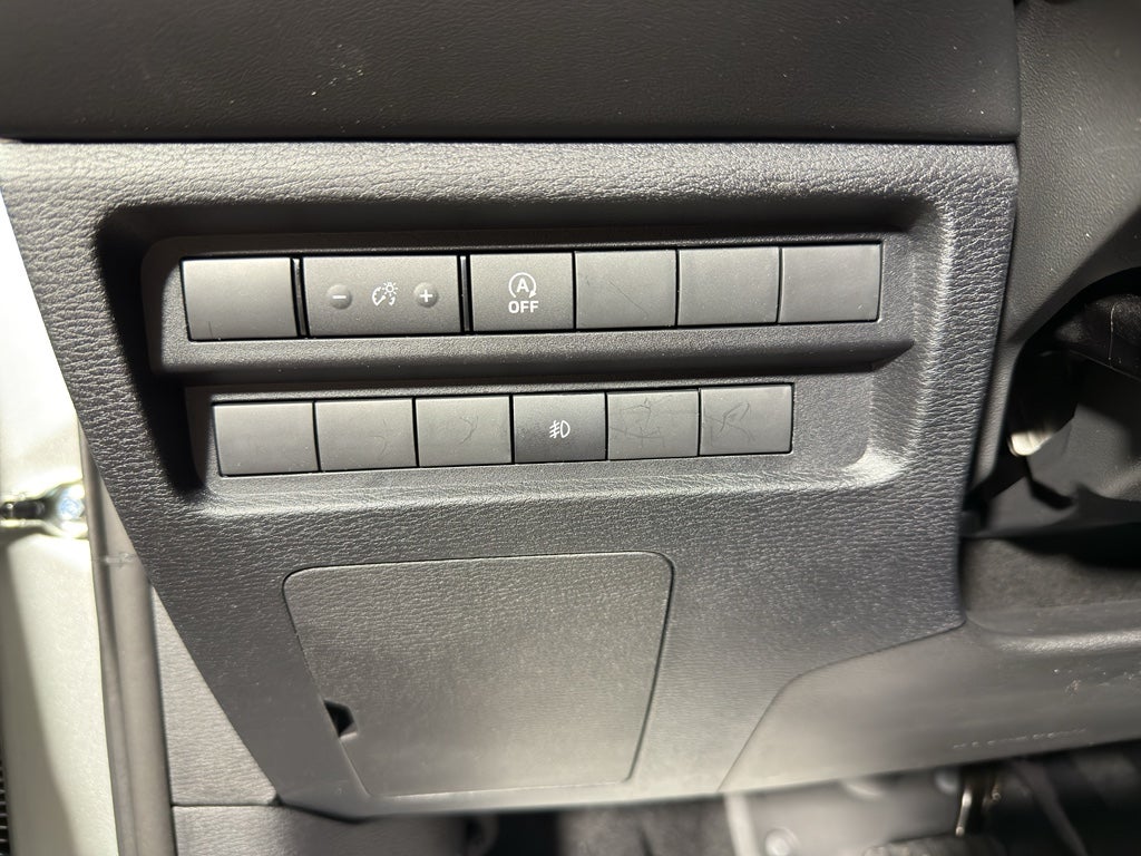 2026 Mitsubishi Outlander ES