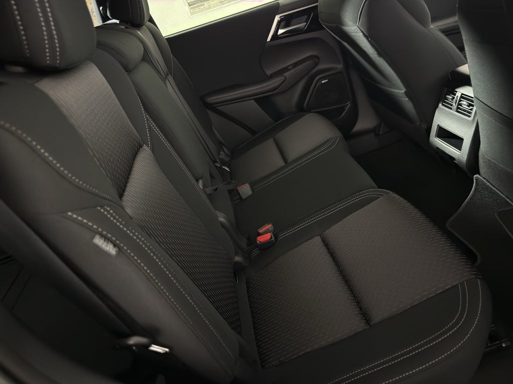 2026 Mitsubishi Outlander ES