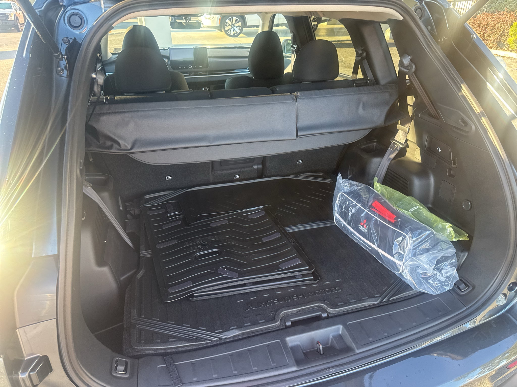 2026 Mitsubishi Outlander ES