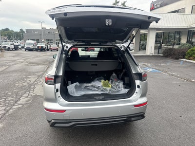2026 Mitsubishi Outlander ES