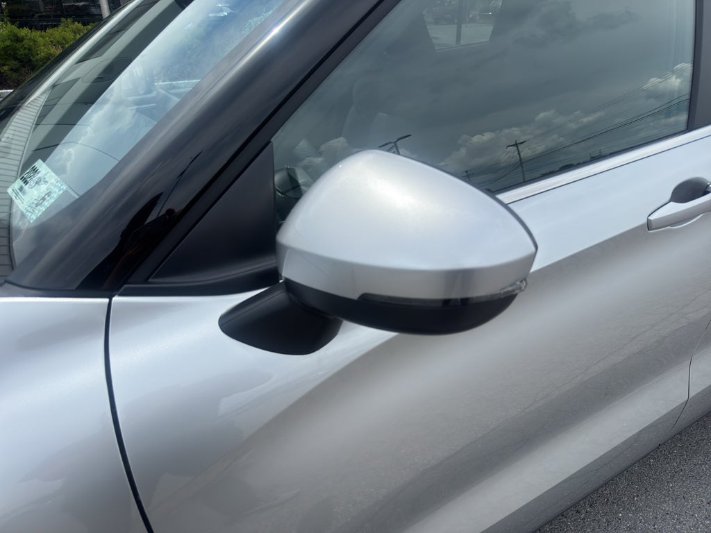 2026 Mitsubishi Outlander ES