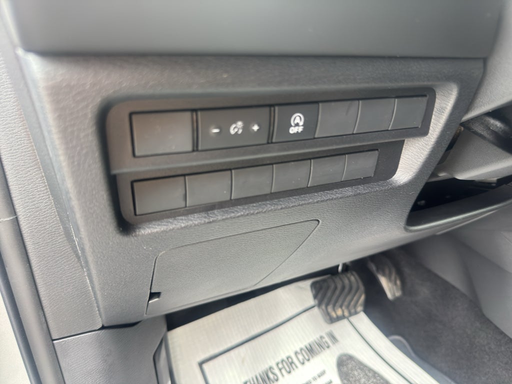 2026 Mitsubishi Outlander ES