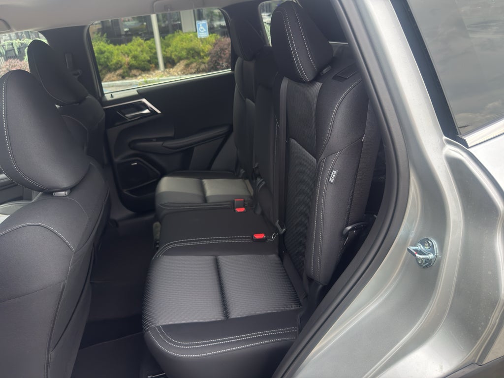 2026 Mitsubishi Outlander ES