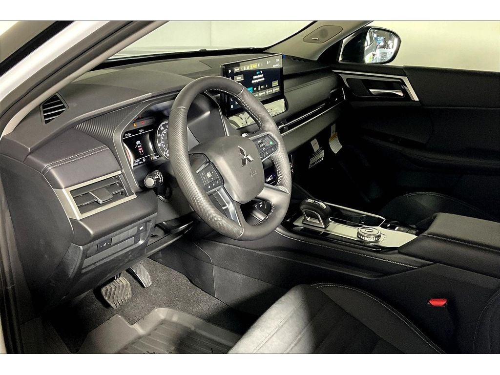 2025 Mitsubishi Outlander Trail Edition