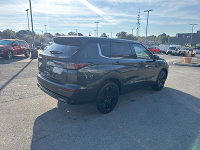 2026 Mitsubishi Outlander LE