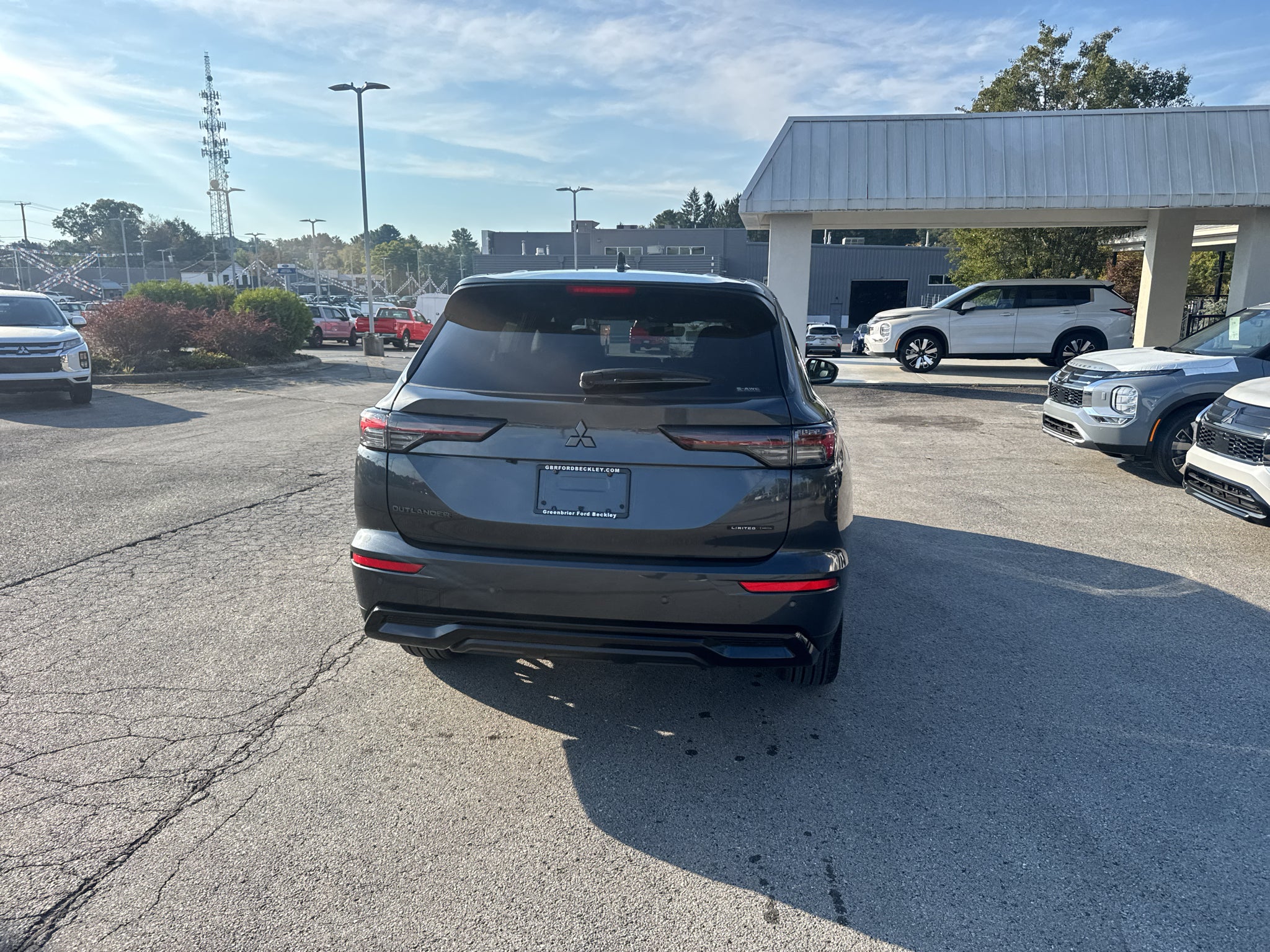 2026 Mitsubishi Outlander LE