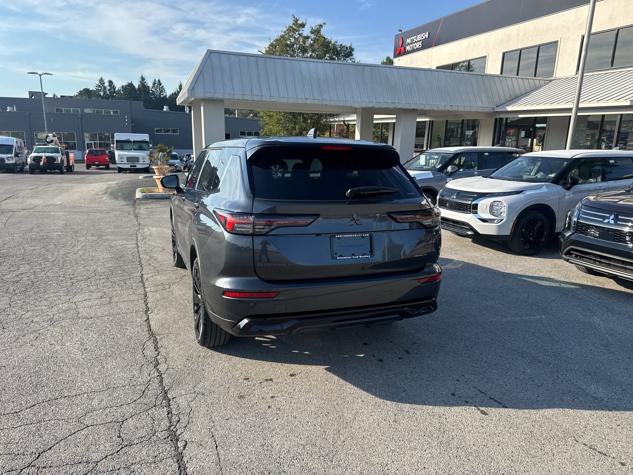 2026 Mitsubishi Outlander LE