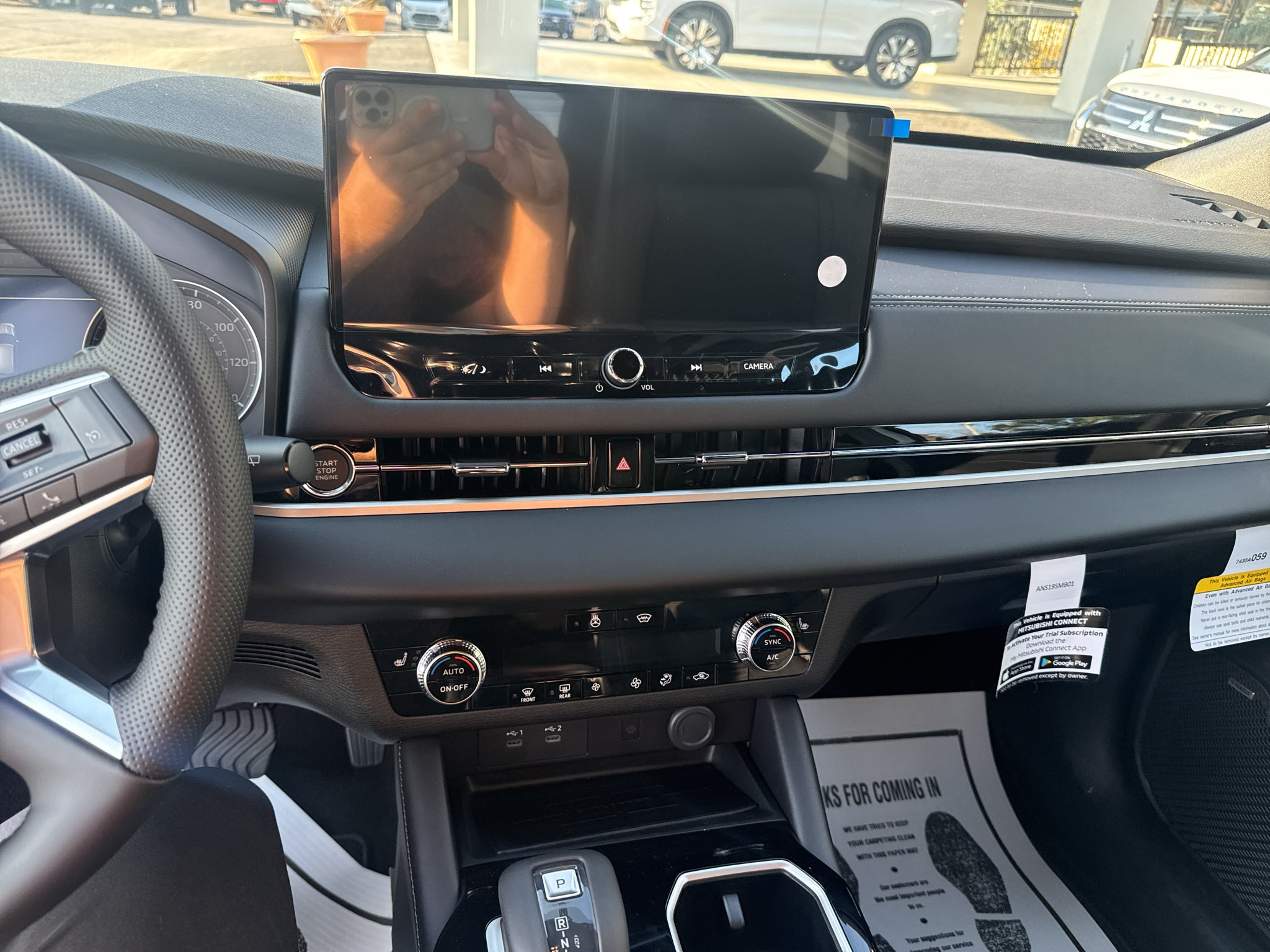 2026 Mitsubishi Outlander LE