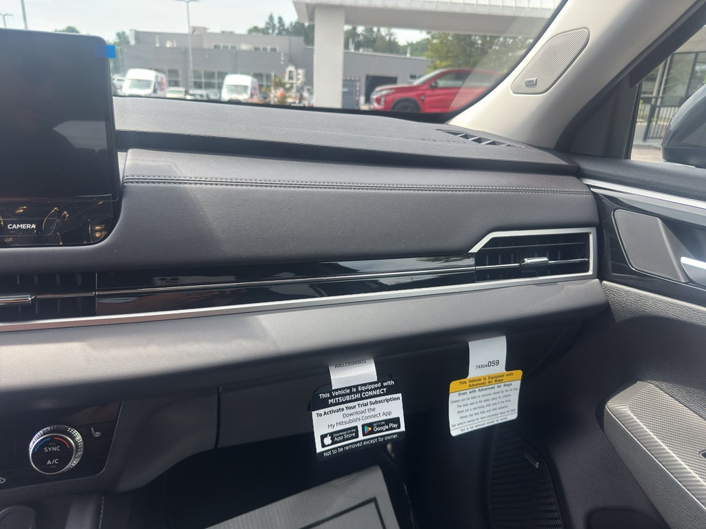2026 Mitsubishi Outlander SE