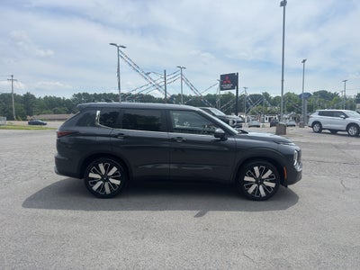 2026 Mitsubishi Outlander SE