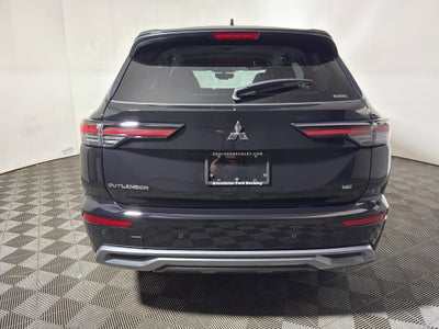 2026 Mitsubishi Outlander SE