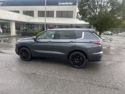 2026 Mitsubishi Outlander LE