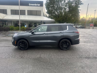2026 Mitsubishi Outlander LE