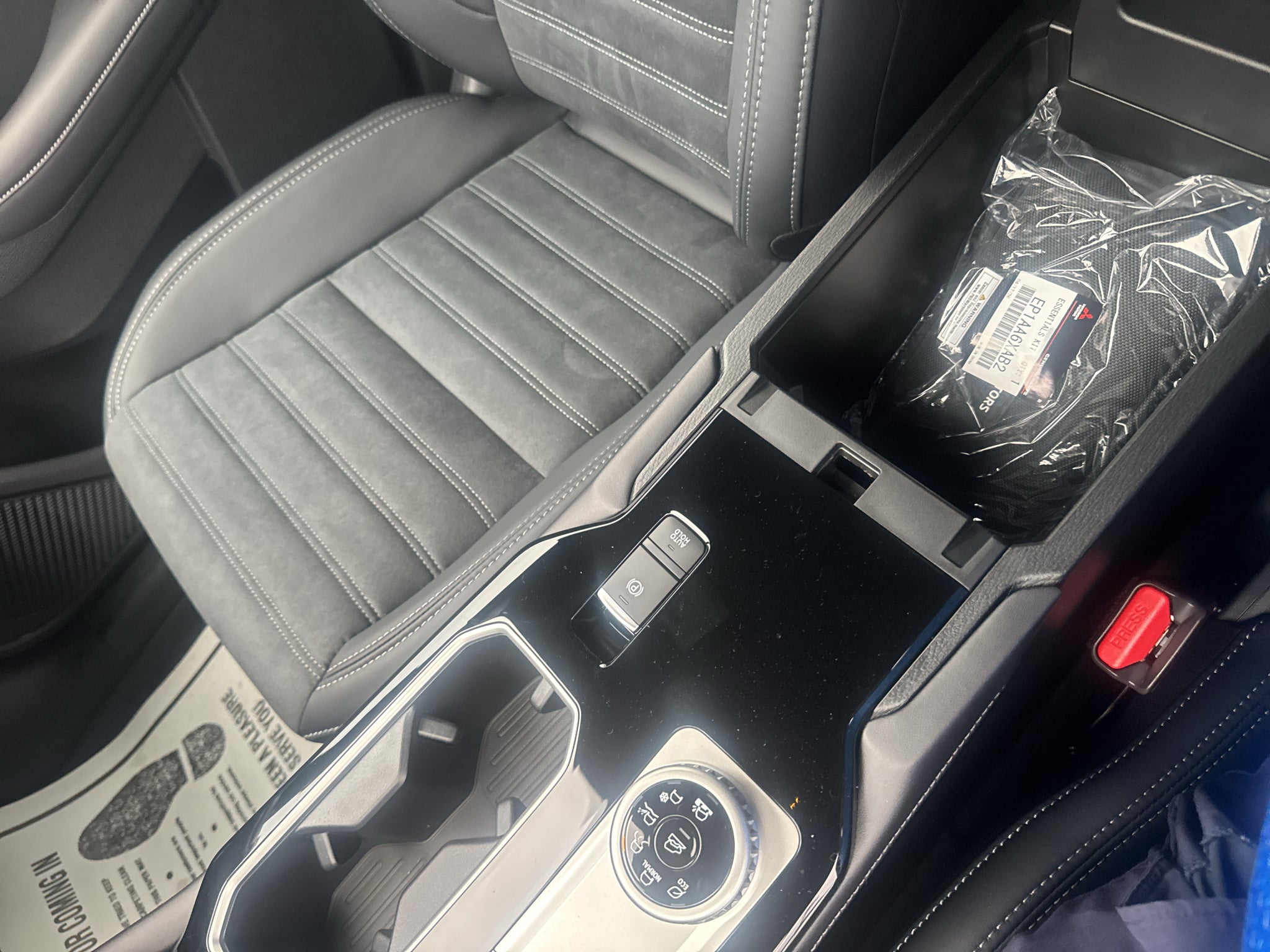 2026 Mitsubishi Outlander LE