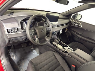 2026 Mitsubishi Outlander LE
